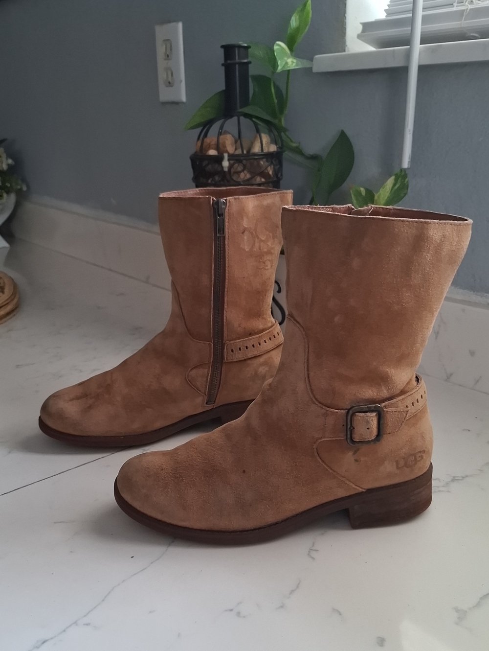 UGG Womens Winter Tan Suede Mid-Calf Zip Boots